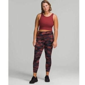 Lululemon Wunder Train High-Rise Tight 25"
Heritage Camo Smoky Night Sea size 6